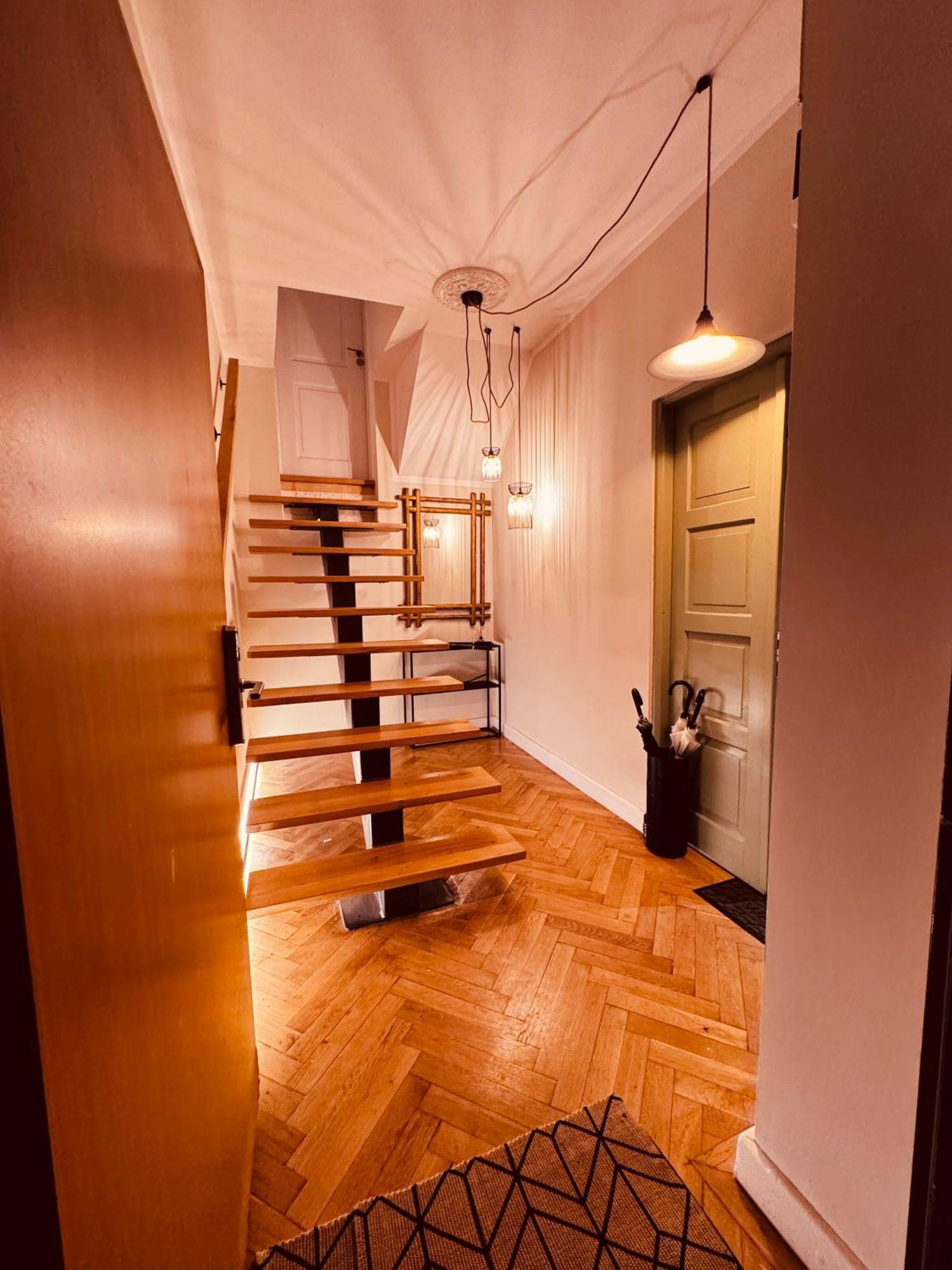 Appartamento Belle Vista Loft Braşov Esterno foto