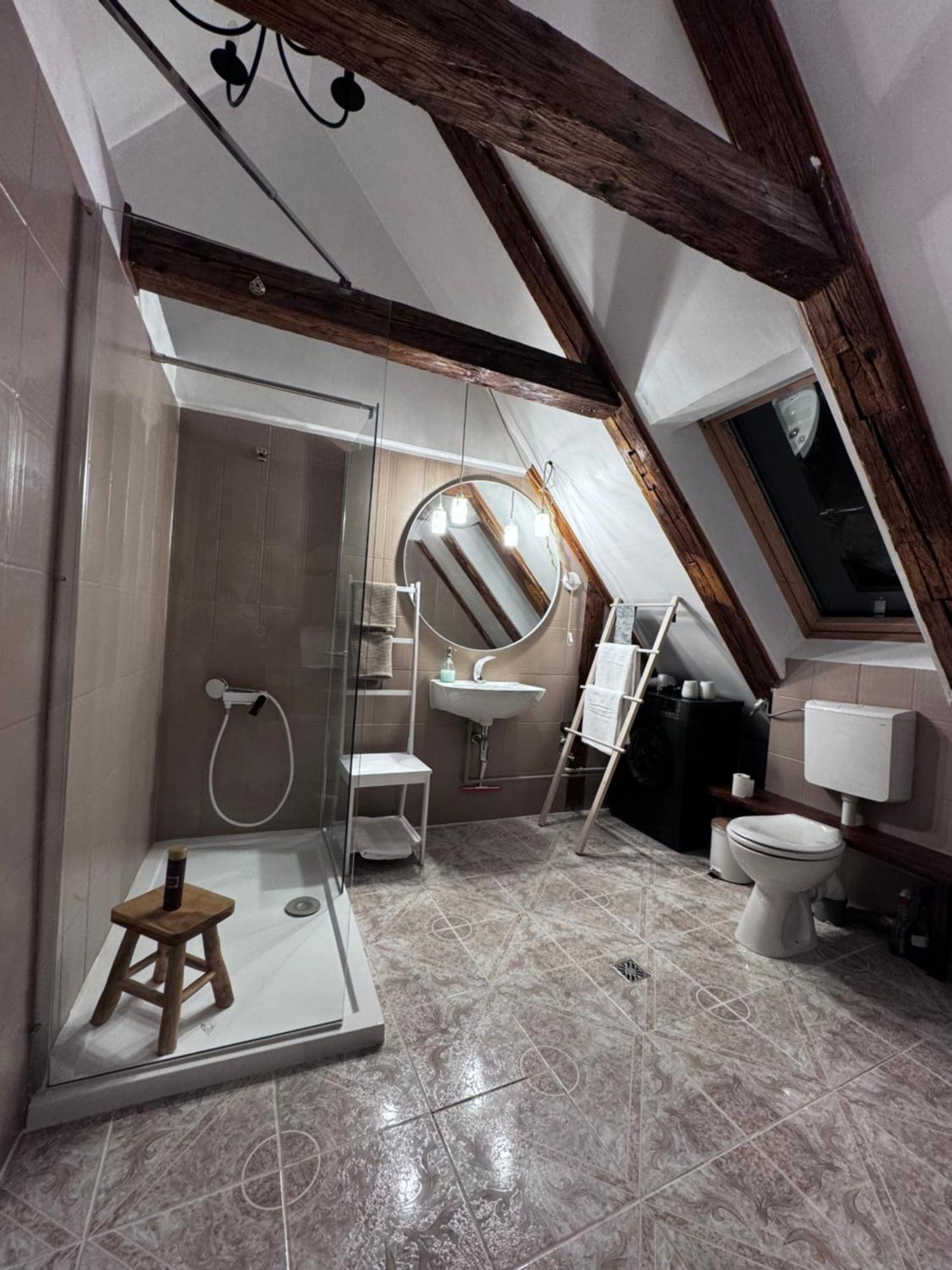 Appartamento Belle Vista Loft Braşov Esterno foto
